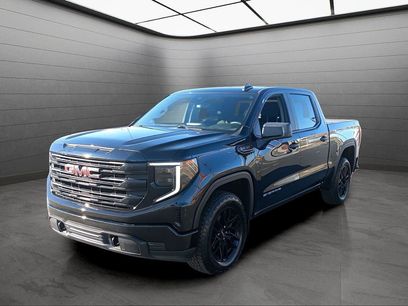 Used 2024 GMC Sierra 1500 Pro w/ Graphite Edition