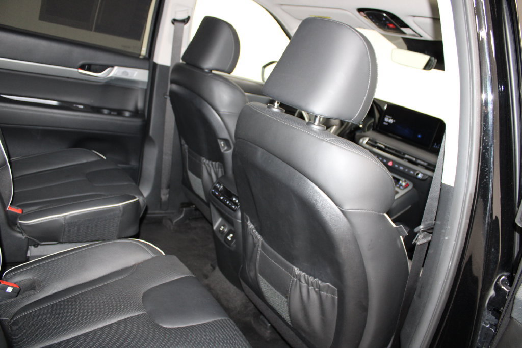 Used 2024 Hyundai Palisade SEL w/ Premium Package FWD image 26