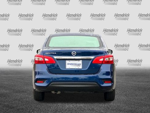 Used 2018 Nissan Sentra S image 6