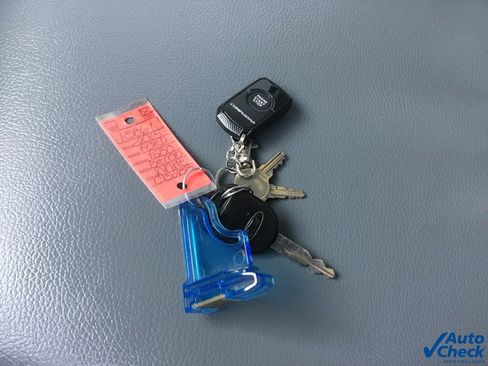 Used 2015 Ford F250 XL w/ Snow Plow Prep Package image 44