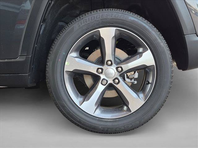 New 2026 Jeep Grand Cherokee Limited AWD/4WD image 8