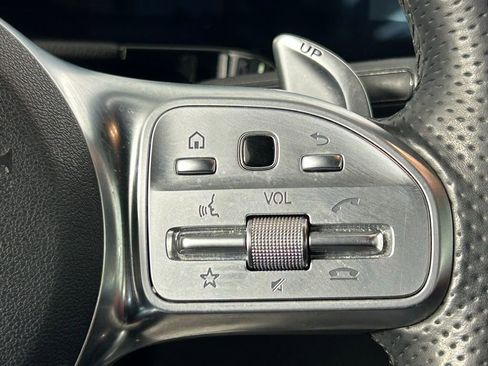 Used 2021 Mercedes-Benz GLA 35 AMG 4MATIC w/ Premium Package image 28