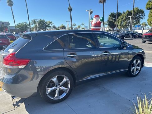 Used 2010 Toyota Venza AWD image 27