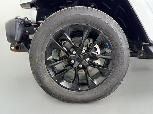 Used 2023 Jeep Wrangler Unlimited Sahara w/ Cold Weather Group image 29