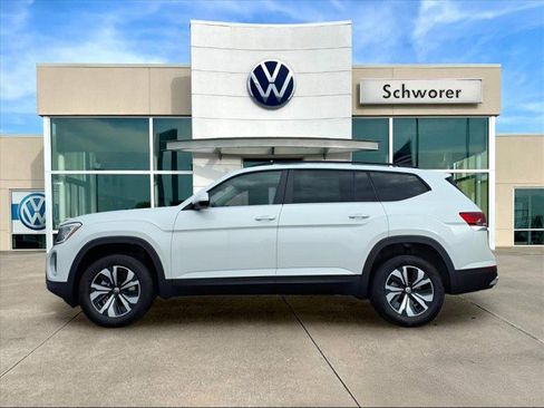 New 2026 Volkswagen Atlas SE image 1