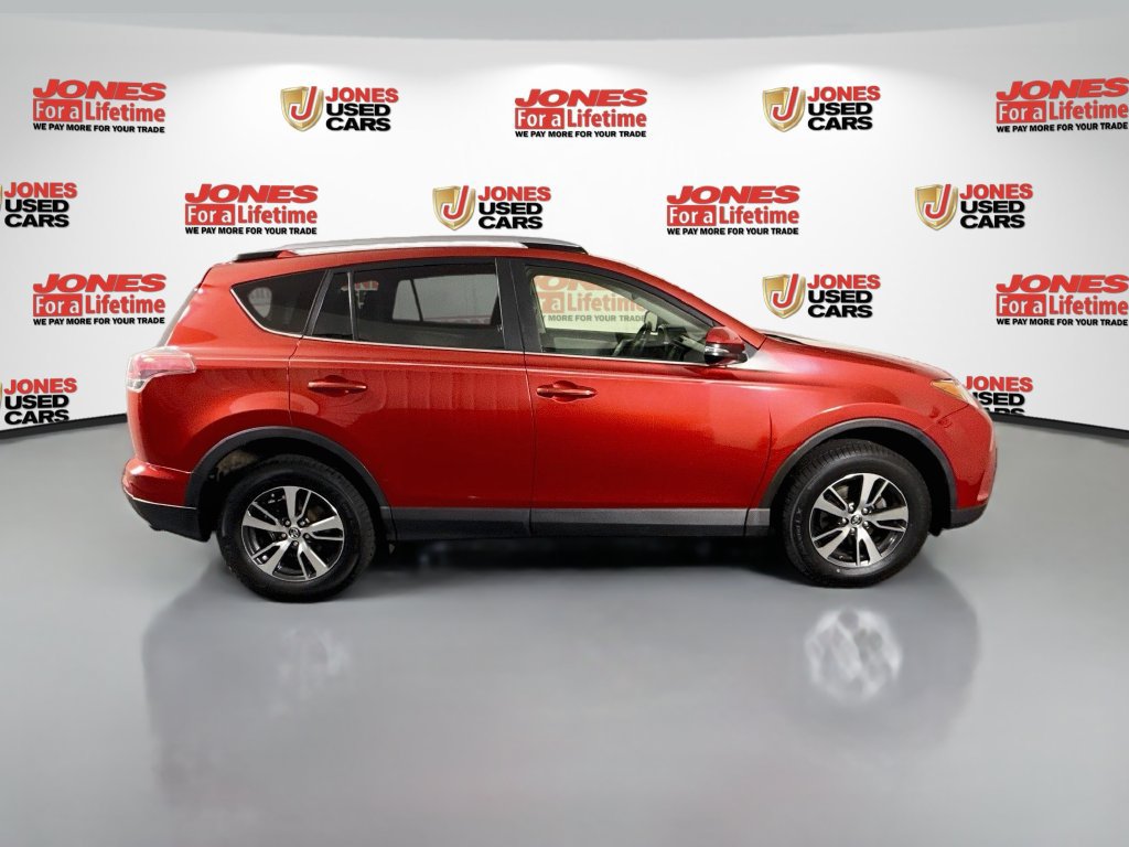 Used 2017 Toyota RAV4 XLE FWD image 16