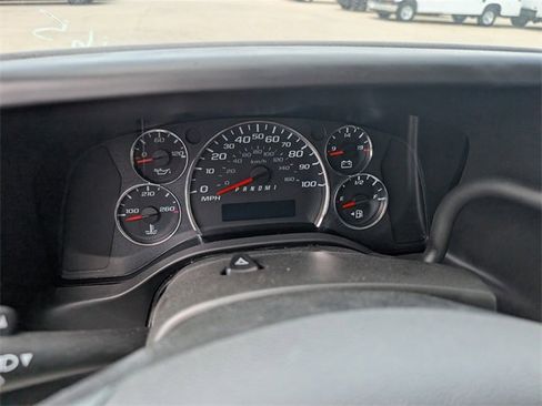 New 2025 Chevrolet Express 3500 w/ Power Convenience Package RWD image 19