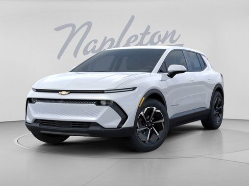 New 2026 Chevrolet Equinox EV LT w/ Comfort Package AWD/4WD image 7