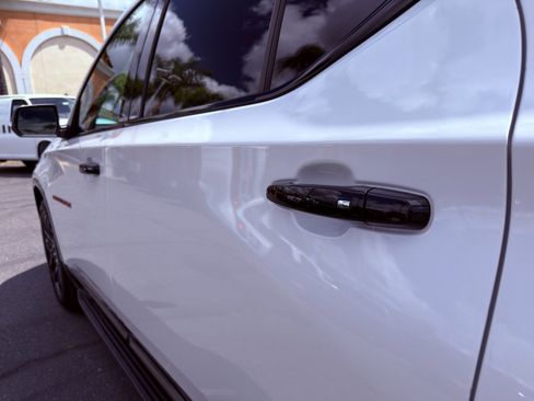 Used 2022 Chevrolet Traverse Premier w/ Redline Edition image 45