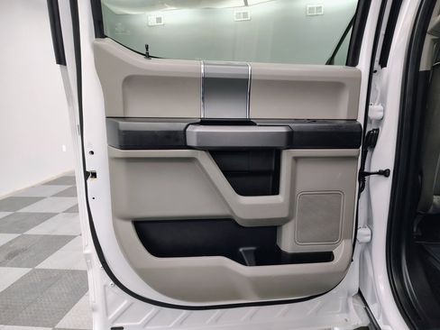 Used 2019 Ford F150 XLT w/ XTR Package image 28