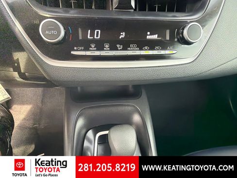 Used 2025 Toyota Corolla LE FWD image 18