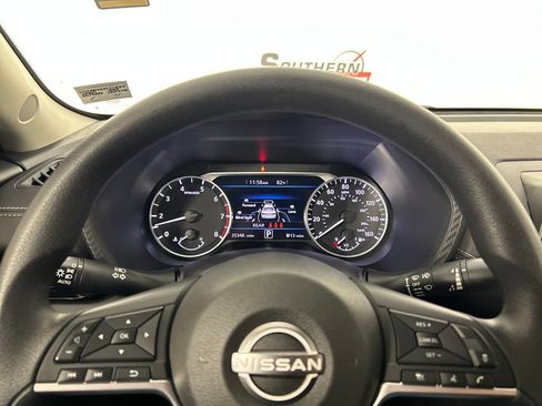Used 2024 Nissan Sentra SV FWD image 13
