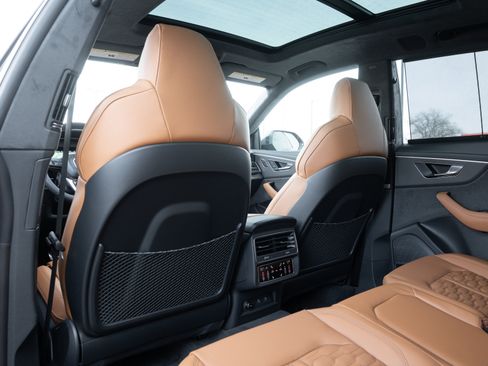 New 2026 Audi RS Q8 performance image 33