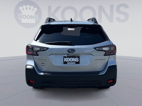 Used 2024 Subaru Outback Premium image 15