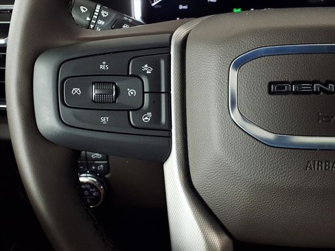 New 2026 GMC Sierra 3500 Denali w/ Denali Reserve Package image 18