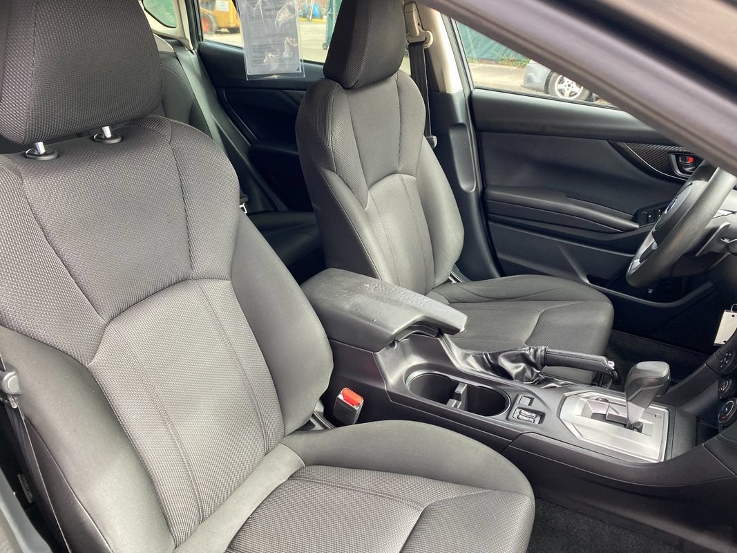Used 2018 Subaru Impreza 2.0i Premium w/ Eyesight & BSD & Rcta AWD/4WD image 17