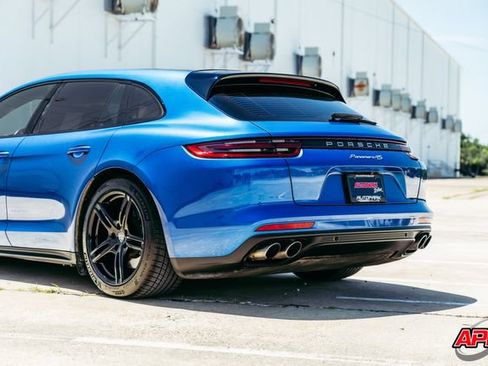 Used 2018 Porsche Panamera 4S AWD/4WD image 64