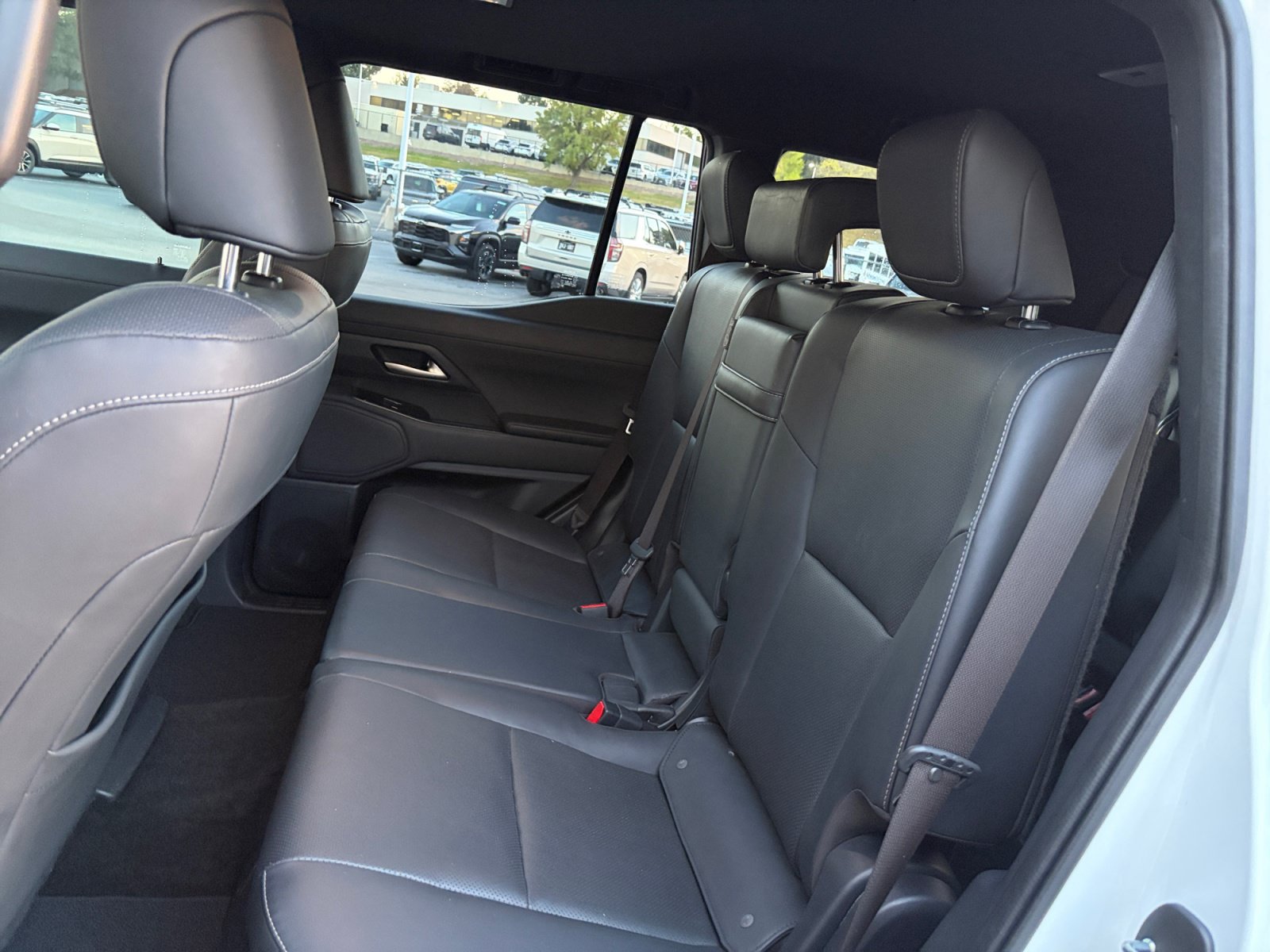 Used 2024 Lexus GX 550 w/ Cold Area Package AWD/4WD image 17