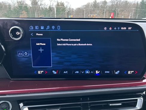 Used 2024 Chevrolet Traverse Z71 w/ Enhanced Driving Package image 26