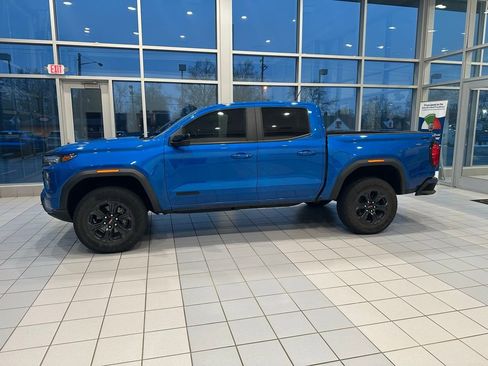 Used 2024 GMC Canyon Elevation w/ Convenience Package image 19