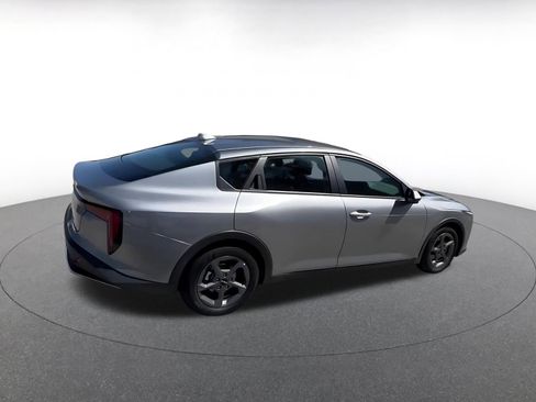 Used 2025 Kia K4 LXS FWD image 12