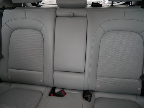 Used 2019 Hyundai Kona Ultimate image 13