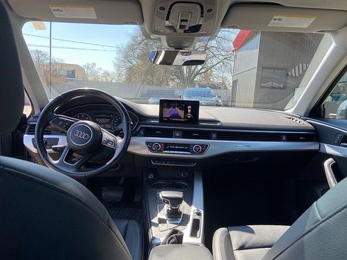 Used 2017 Audi A4 2.0T Premium image 18