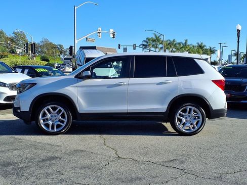 Used 2024 Honda Passport EX-L image 2