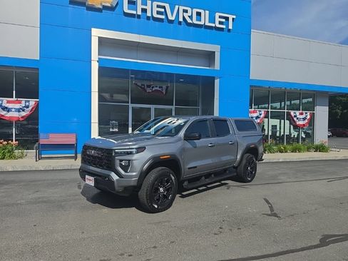 Used 2023 GMC Canyon Elevation w/ Elevation Premium Package AWD/4WD image 1