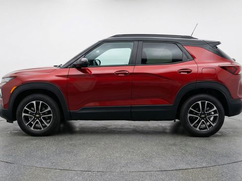 Used 2025 Chevrolet TrailBlazer LT image 5