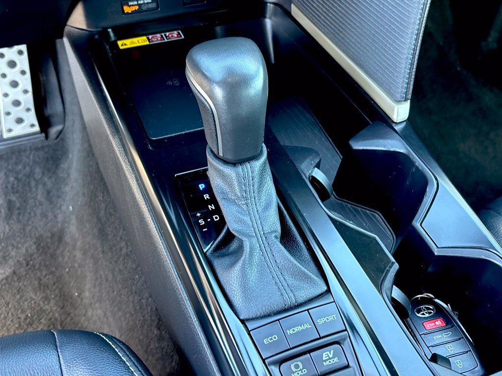 Used 2025 Toyota Camry SE FWD image 23