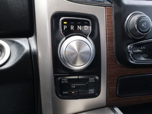 Used 2018 RAM 1500 Laramie w/ Convenience Group AWD/4WD image 12