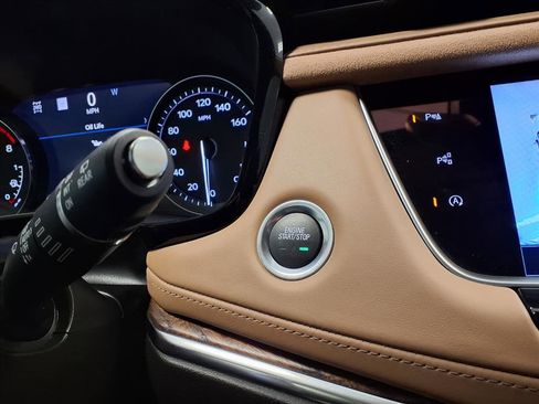 Certified 2023 Cadillac XT5 Sportv w/ Platinum Package image 28