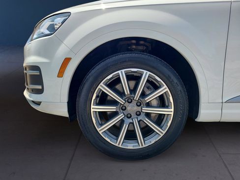 Used 2017 Audi Q7 2.0T Premium Plus w/ Premium Plus Package AWD/4WD image 9