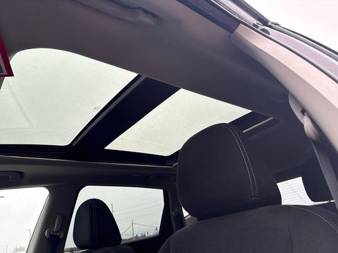 Used 2019 Nissan Murano SV w/ Premium Package AWD/4WD image 12