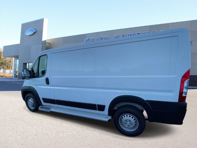 Used 2025 RAM ProMaster 2500 w/ U-Haul Equipment Group FWD image 4