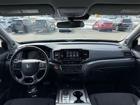 Used 2025 Honda Ridgeline Sport image 20