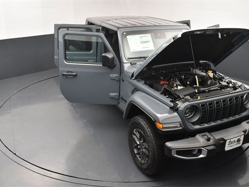 New 2025 Jeep Gladiator Sport image 25