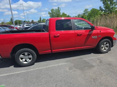 Used 2019 RAM 1500 Classic SLT AWD/4WD image 8