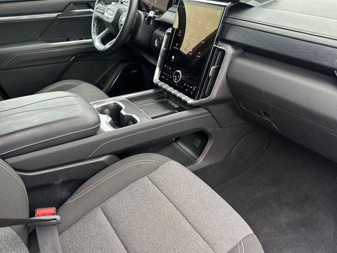 Used 2025 GMC Acadia Elevation image 20