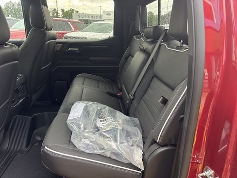 New 2026 GMC Sierra 1500 AT4X w/ LPO, Black Badging Package AWD/4WD image 17