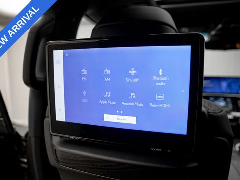 Used 2022 Lexus LX 600 4WD w/ Accessory Package (Z1) image 28