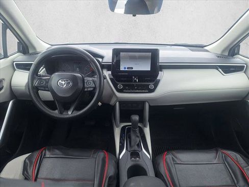 Certified 2025 Toyota Corolla Cross L FWD image 16