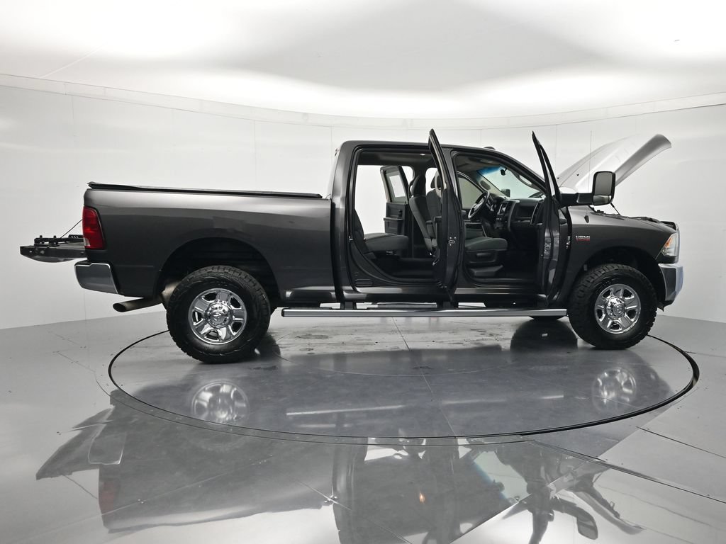 Used 2016 RAM 2500 Tradesman w/ Chrome Appearance Group AWD/4WD image 46