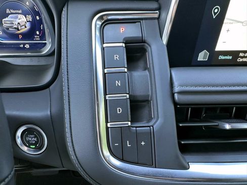 Used 2023 Chevrolet Tahoe LT w/ LT Signature Package AWD/4WD image 23