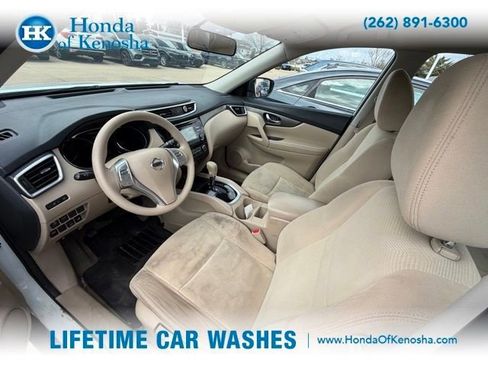 Used 2015 Nissan Rogue S image 5