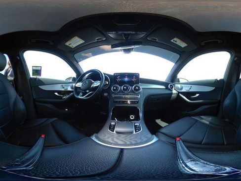 Used 2021 Mercedes-Benz GLC 300 image 30