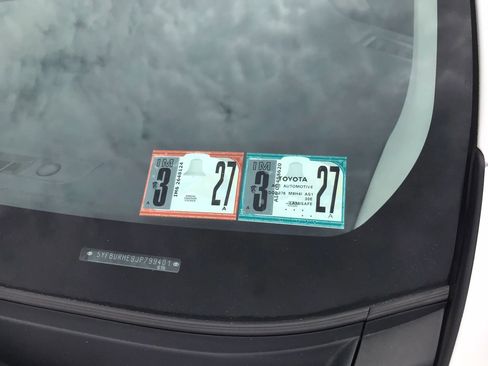 Used 2018 Toyota Corolla LE image 36