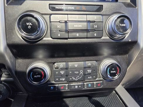 Used 2021 Ford F250 Platinum image 27