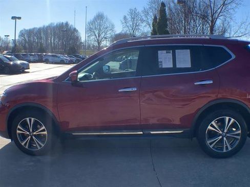 Used 2018 Nissan Rogue SL w/ Premium Package image 5
